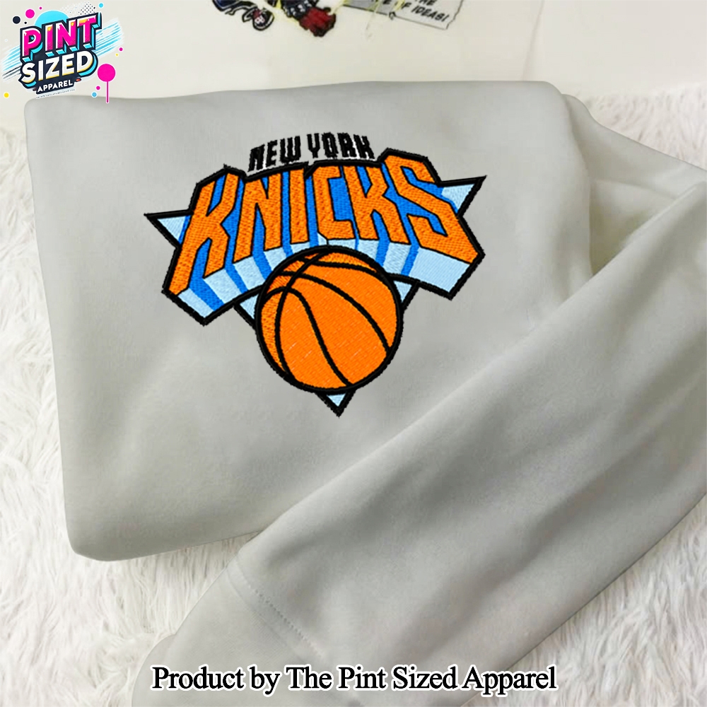 New York Knicks Unisex Embroidered Crewneck Sweatshirt New York Knicks Unisex Embroidered Crewneck Sweatshirt